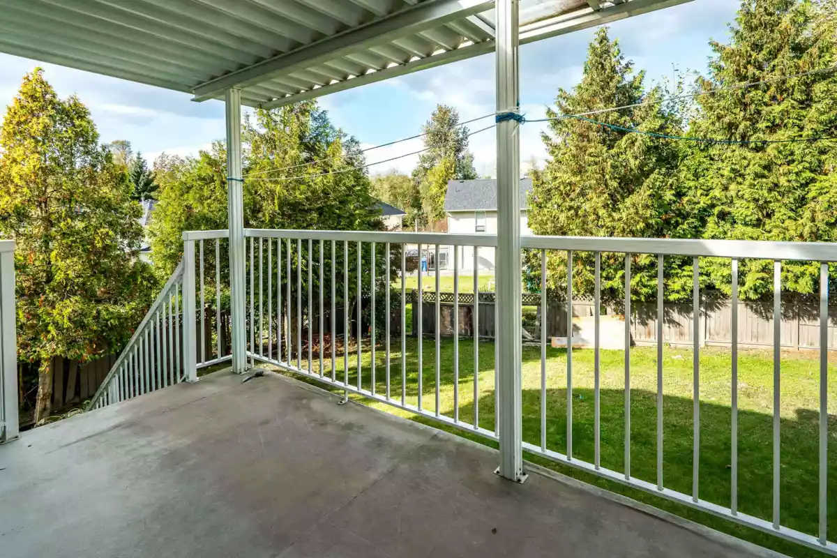 Staircase Photo of 30971 Brookdale Court, Abbotsford, BC