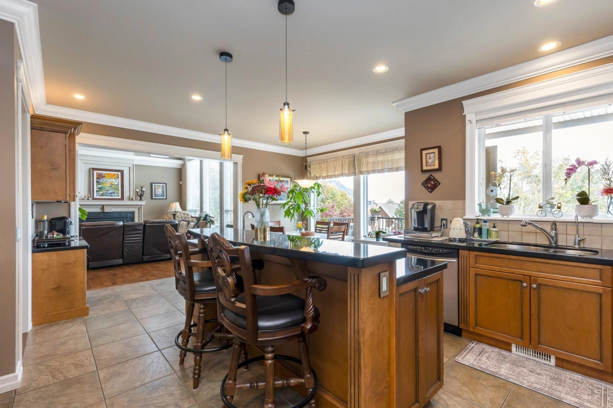 Breakfast Nook Photo of 35566 Jade Drive, Abbotsford, BC