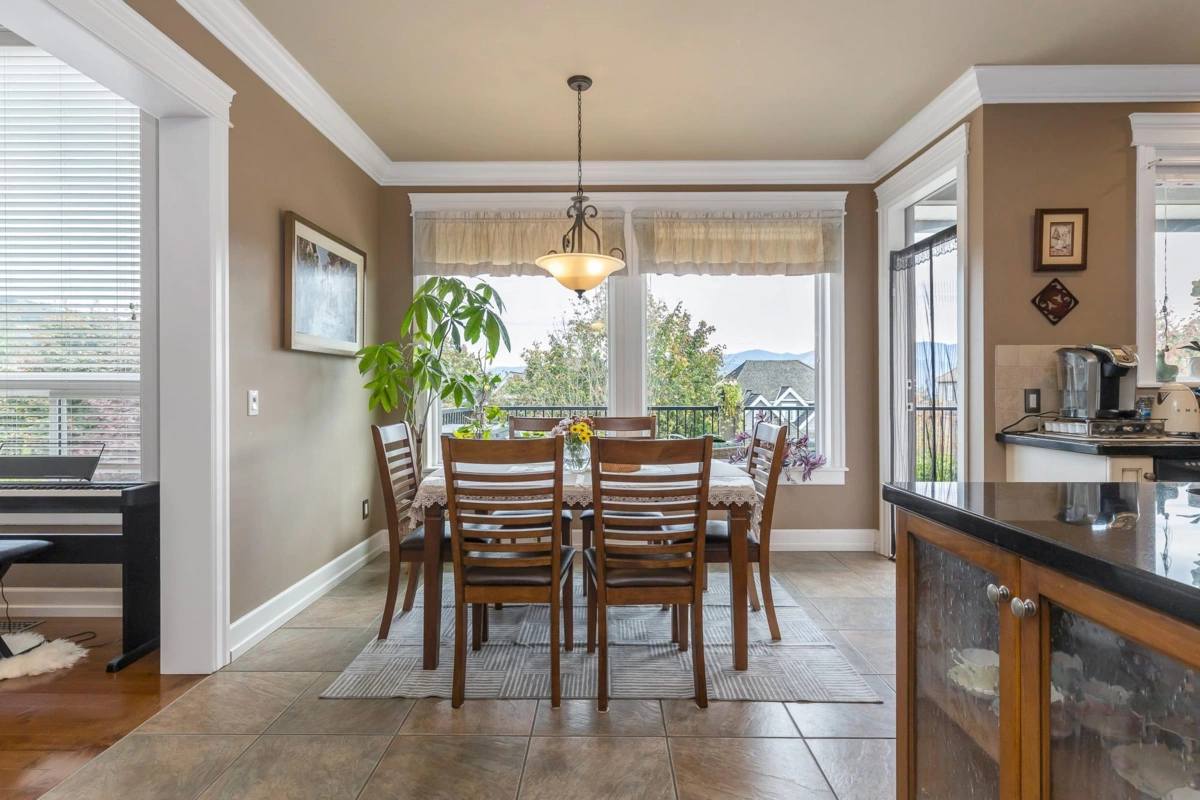 Walk-In Closet Photo of 35566 Jade Drive, Abbotsford, BC