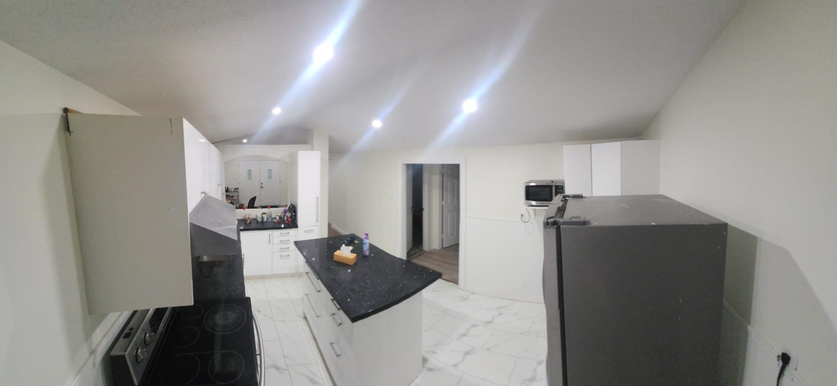 Living Room Photo of 45992 Gurney Road, Cultus Lake, BC