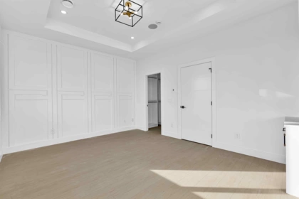 Hallway Photo of 102 16633 18a Avenue, Surrey, BC