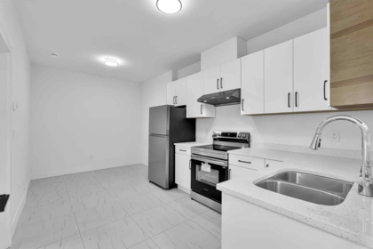 Swimming Pool Photo of 102 16633 18a Avenue, Surrey, BC