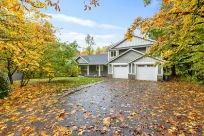 24445 104 Avenue, Maple Ridge, BC, Albion — 4 bed single family residence for sale