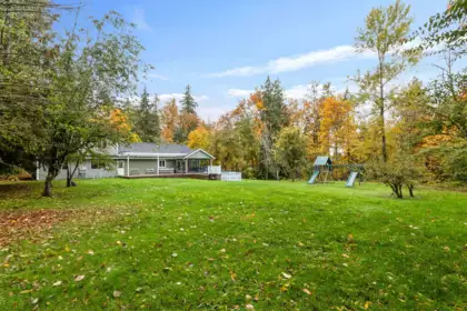 24445 104 Avenue, Maple Ridge, BC