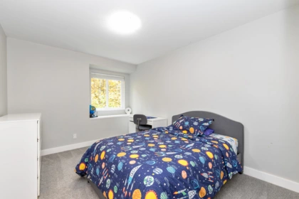 Hallway Photo of 24445 104 Avenue, Maple Ridge, BC