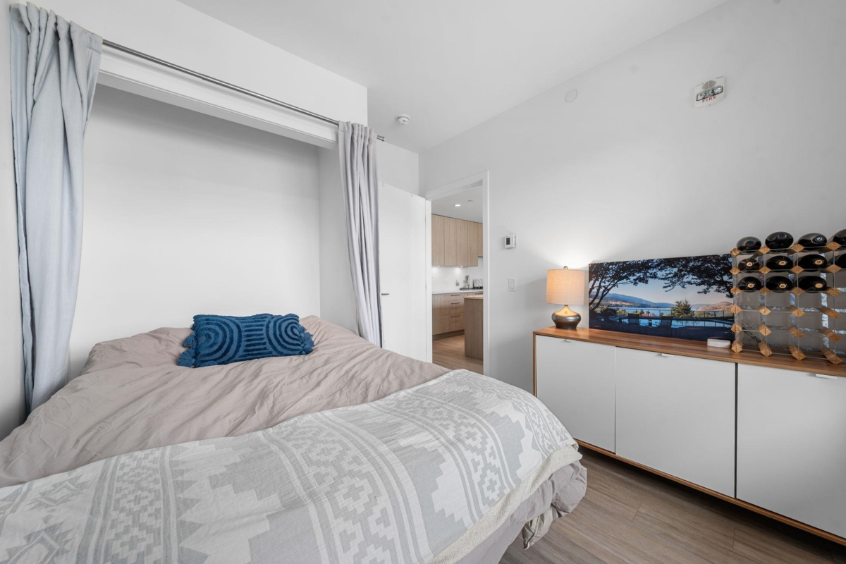 Garden / Landscaping Photo of 413 747 E 3rd Street, North Vancouver, BC