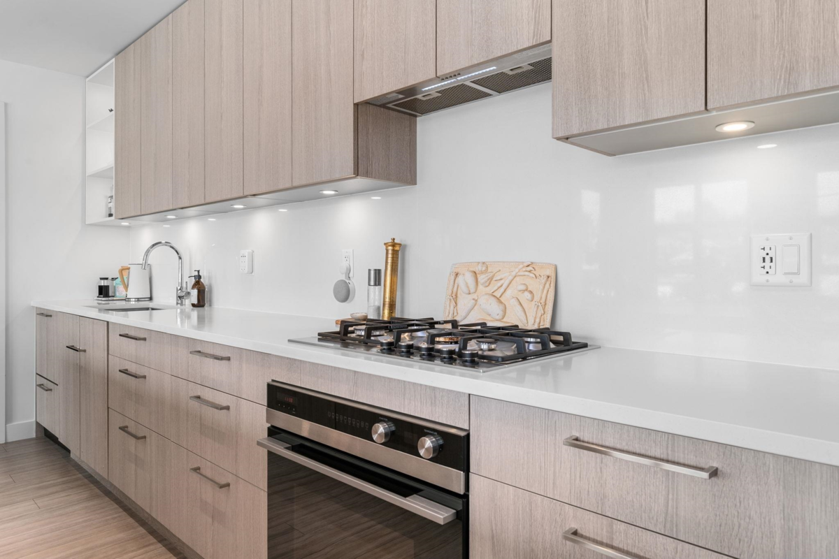 Living Room Photo of 413 747 E 3rd Street, North Vancouver, BC