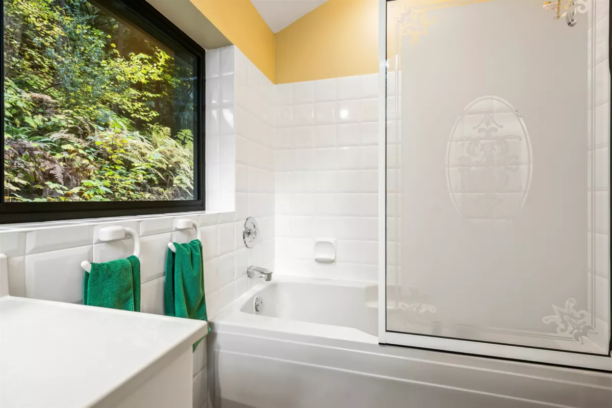 Basement Recreation Room Photo of 6326 Rockwell Drive, Harrison Hot Springs, BC