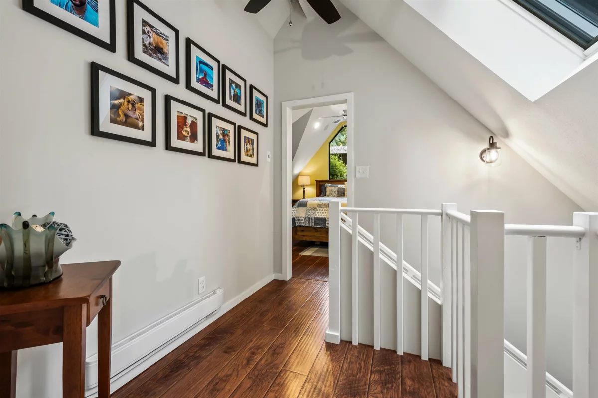 Guest Bathroom Photo of 6326 Rockwell Drive, Harrison Hot Springs, BC