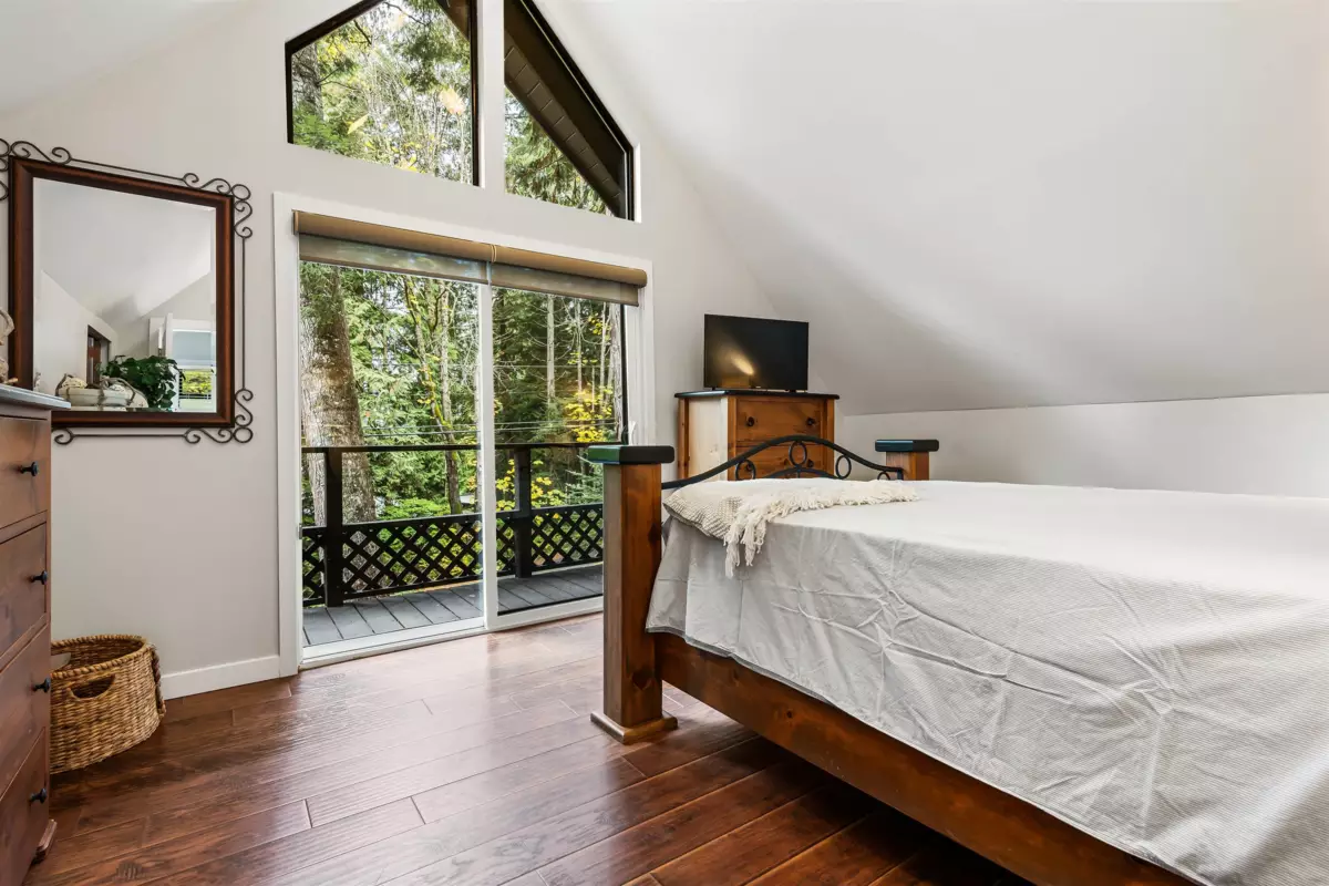 Mudroom Photo of 6326 Rockwell Drive, Harrison Hot Springs, BC