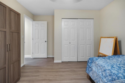 Walk-In Closet Photo of 5942 165a Street, Surrey, BC