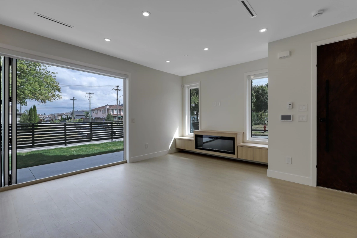Kitchen Island Photo of 1 3695 E 26 Avenue, Vancouver, BC