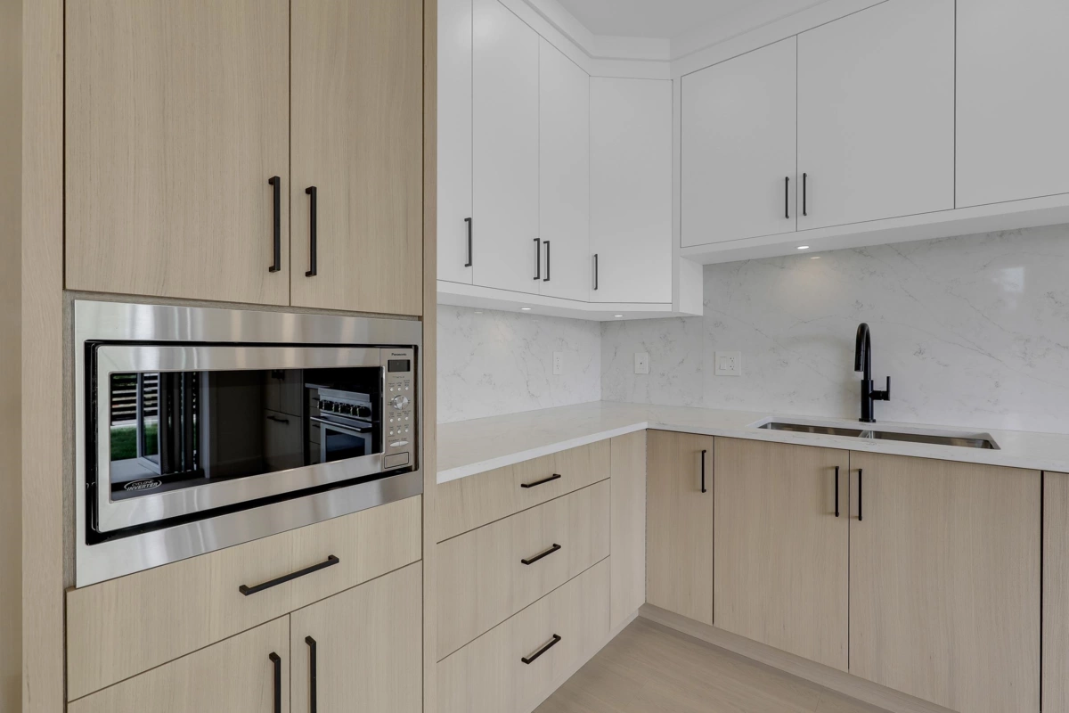 Walk-In Closet Photo of 1 3695 E 26 Avenue, Vancouver, BC