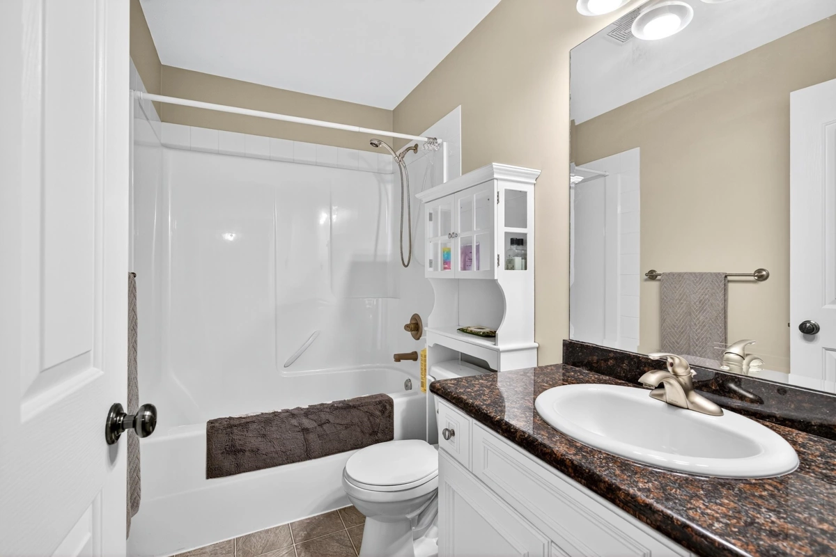 Basement Recreation Room Photo of 17 44523 Mclaren Drive, Chilliwack, BC