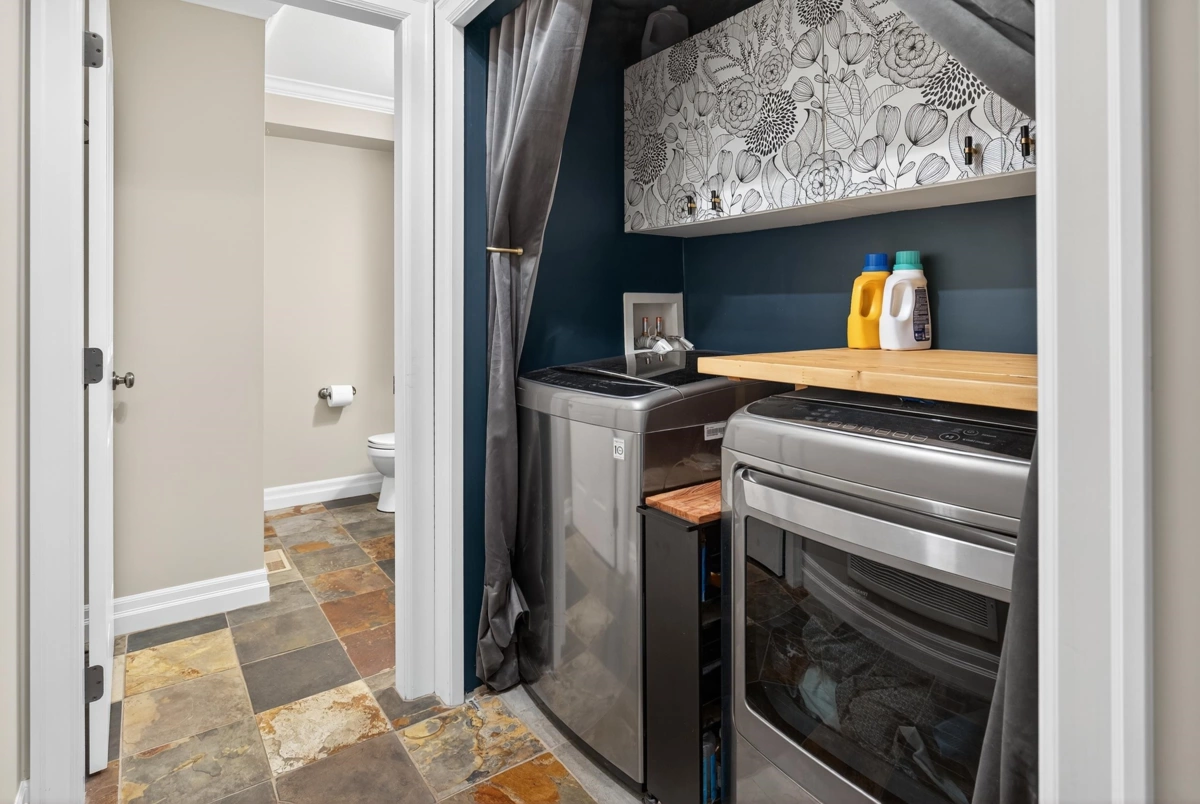 Guest Bathroom Photo of 17 44523 Mclaren Drive, Chilliwack, BC