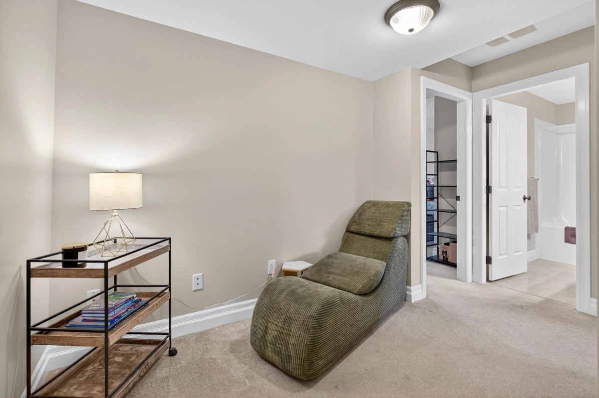 Laundry Room Photo of 17 44523 Mclaren Drive, Chilliwack, BC