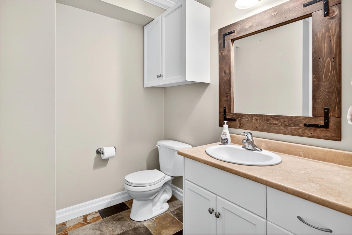 Powder Room Photo of 17 44523 Mclaren Drive, Chilliwack, BC