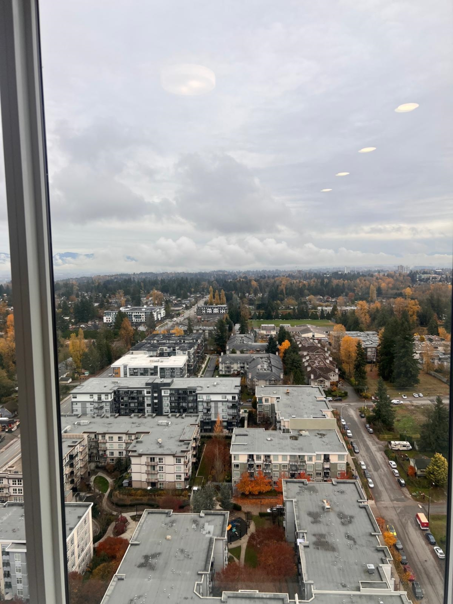 Basement Recreation Room Photo of 3211 13675 107a Avenue, Surrey, BC