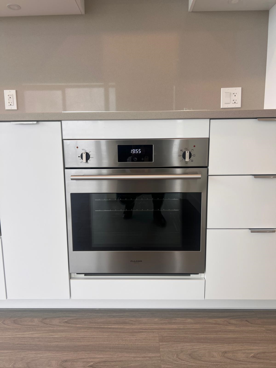 Bedroom 3 Photo of 3211 13675 107a Avenue, Surrey, BC