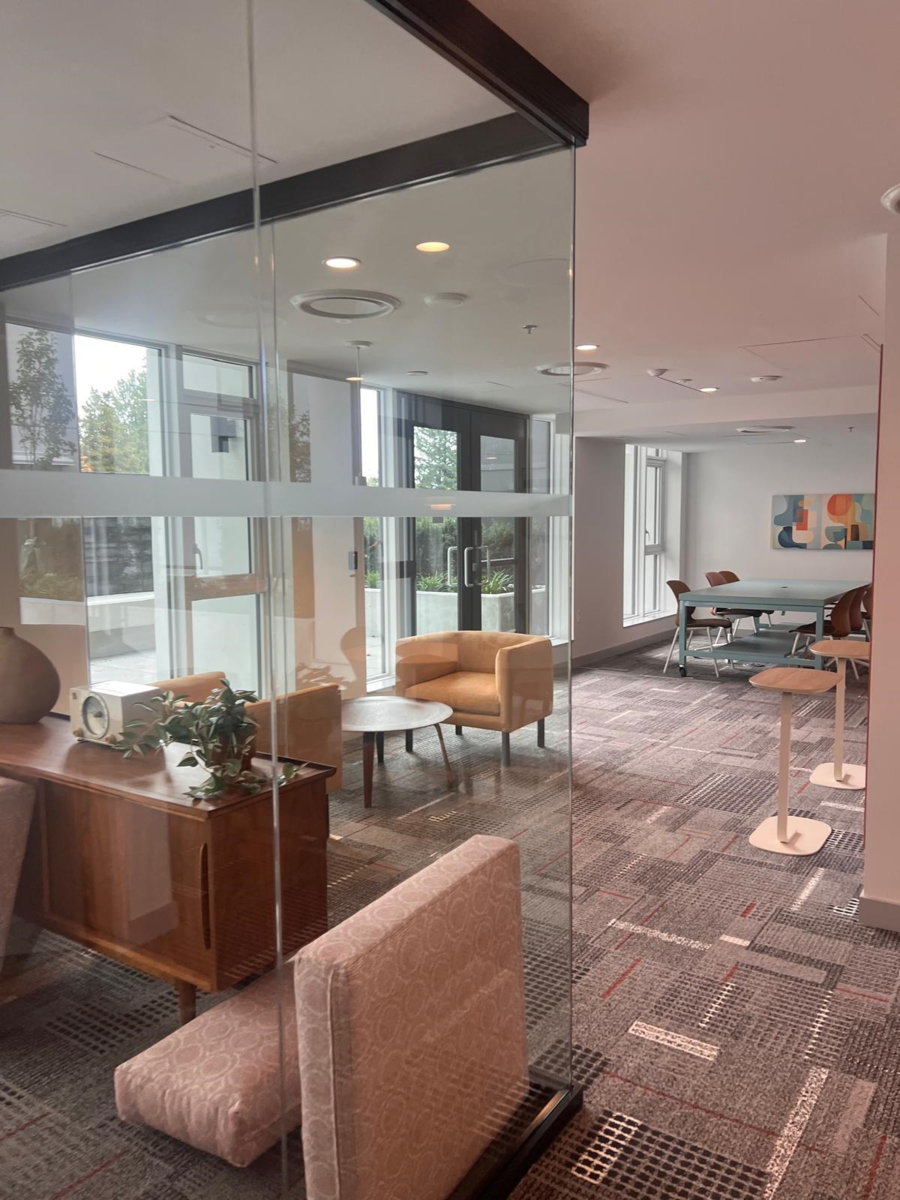 Fitness Center Photo Near 3211 13675 107a Avenue, Surrey, BC