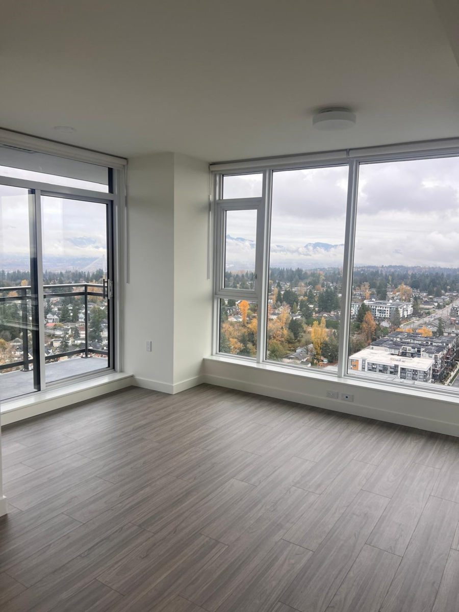 Primary Bathroom Photo of 3211 13675 107a Avenue, Surrey, BC