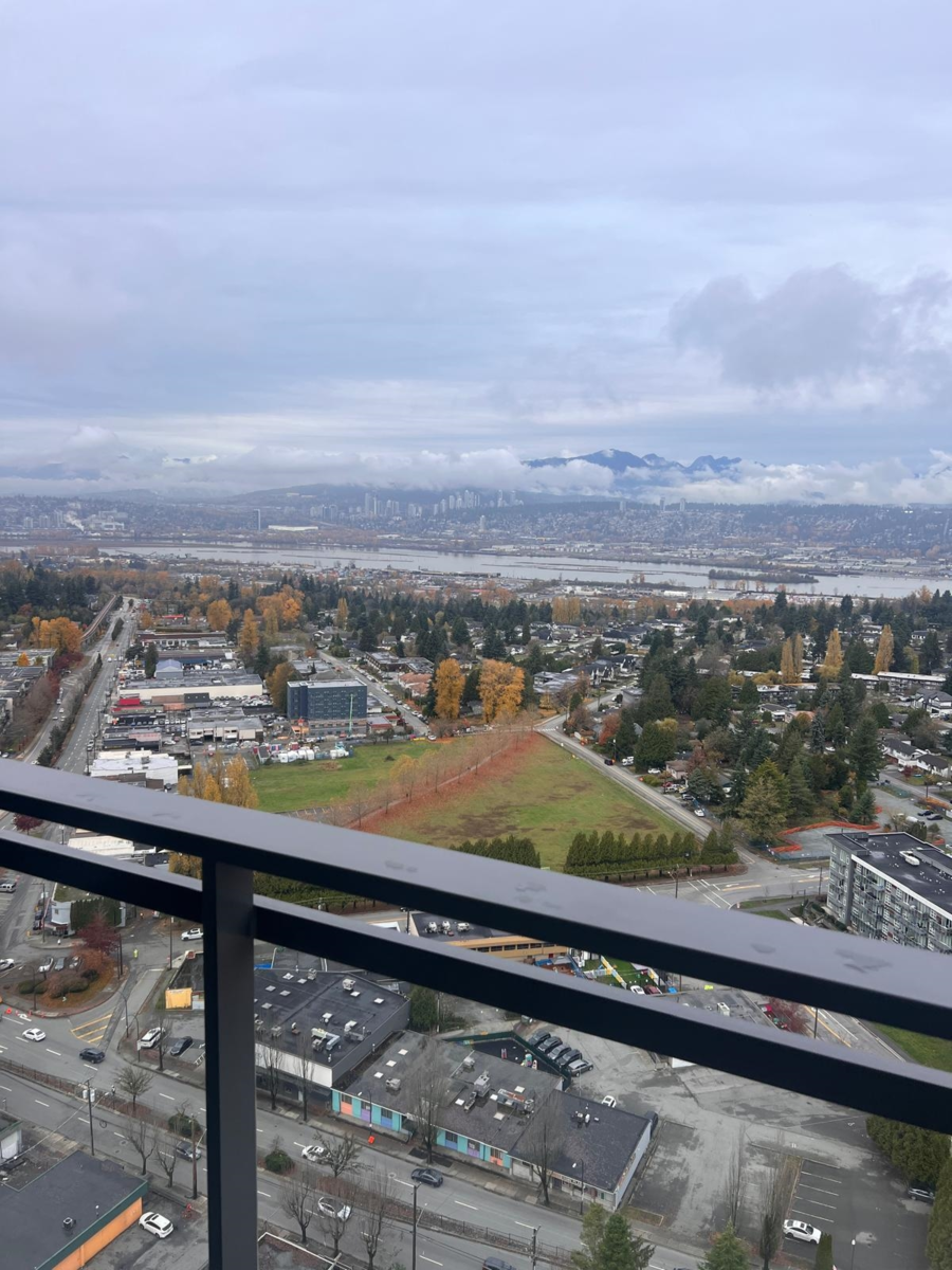 Staircase Photo of 3211 13675 107a Avenue, Surrey, BC