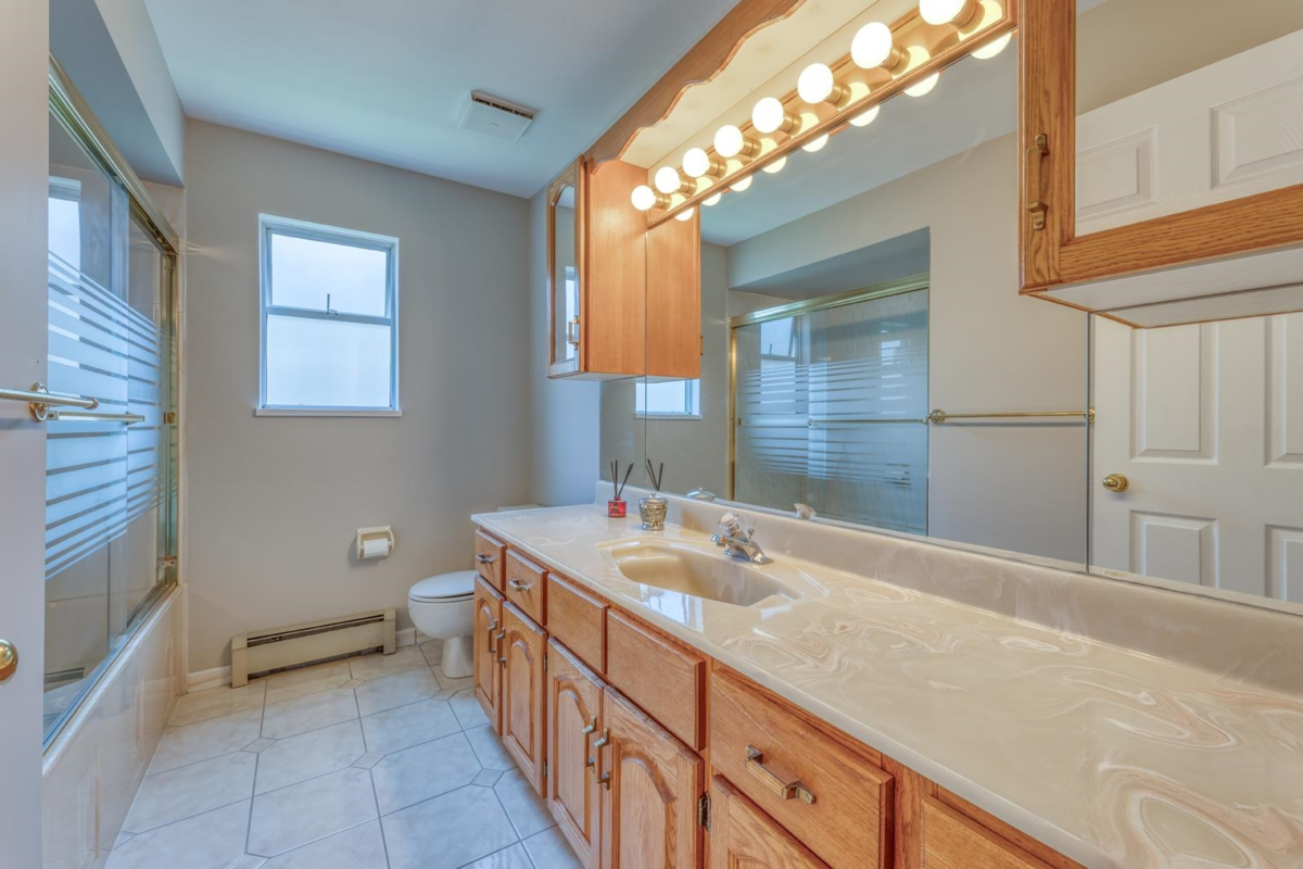 Bedroom 2 Photo of 4930 Venables Street, Burnaby, BC