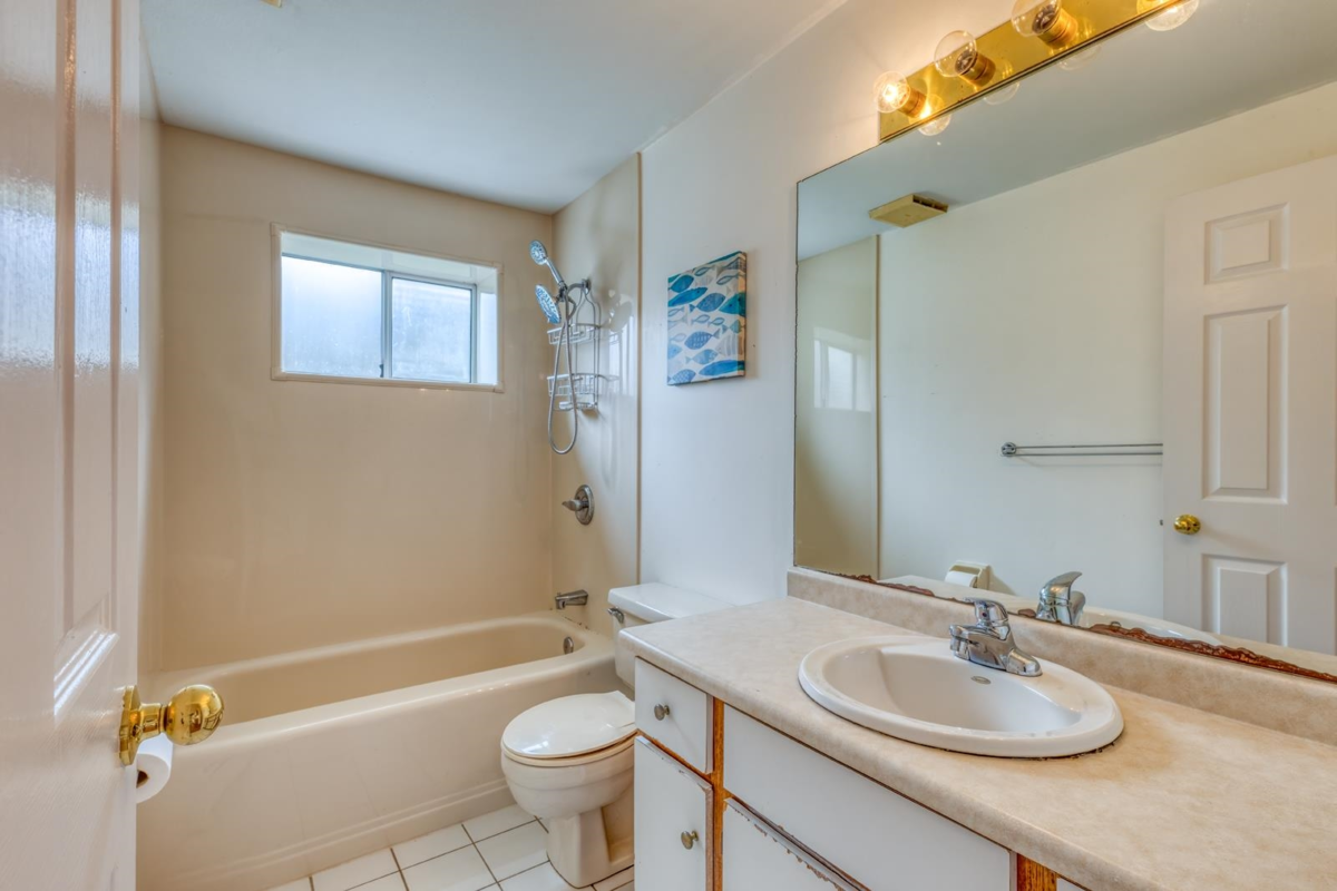 Front Yard Photo of 4930 Venables Street, Burnaby, BC