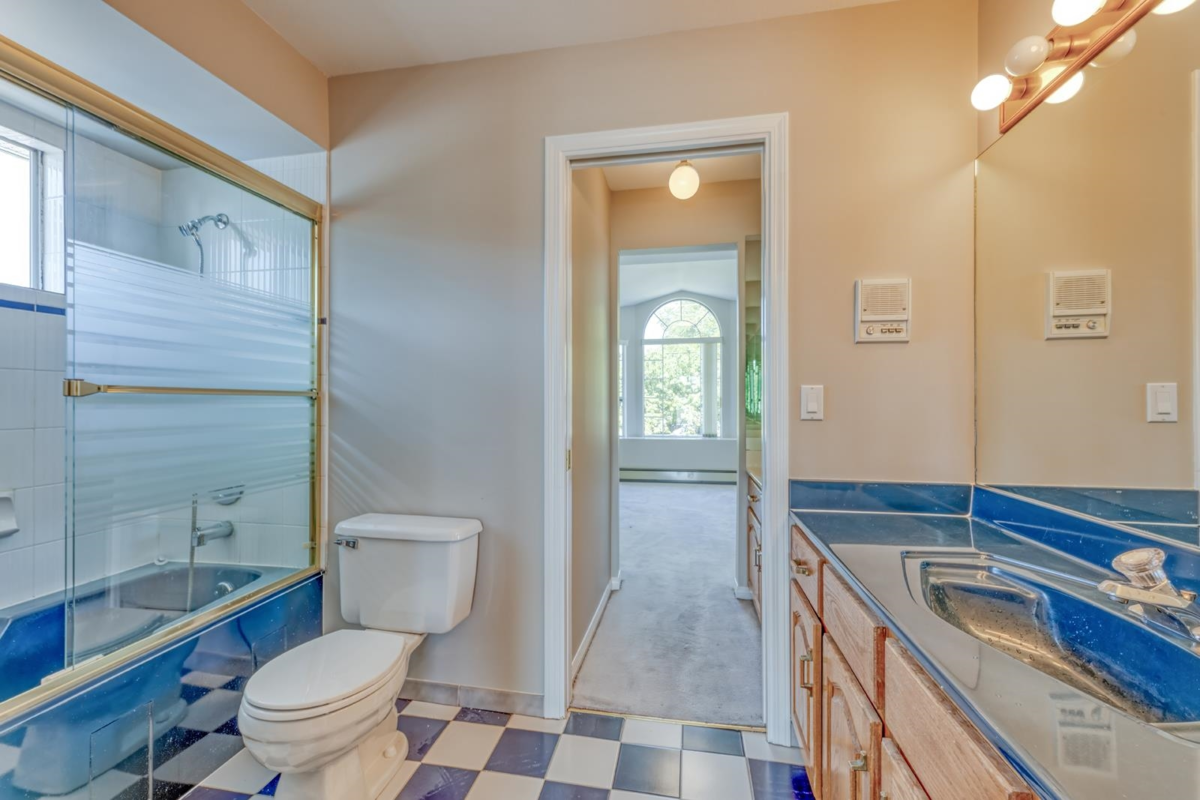 Laundry Room Photo of 4930 Venables Street, Burnaby, BC