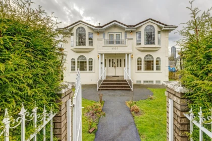 4930 Venables Street, Burnaby, BC, Burnaby — Single Family Residence for sale