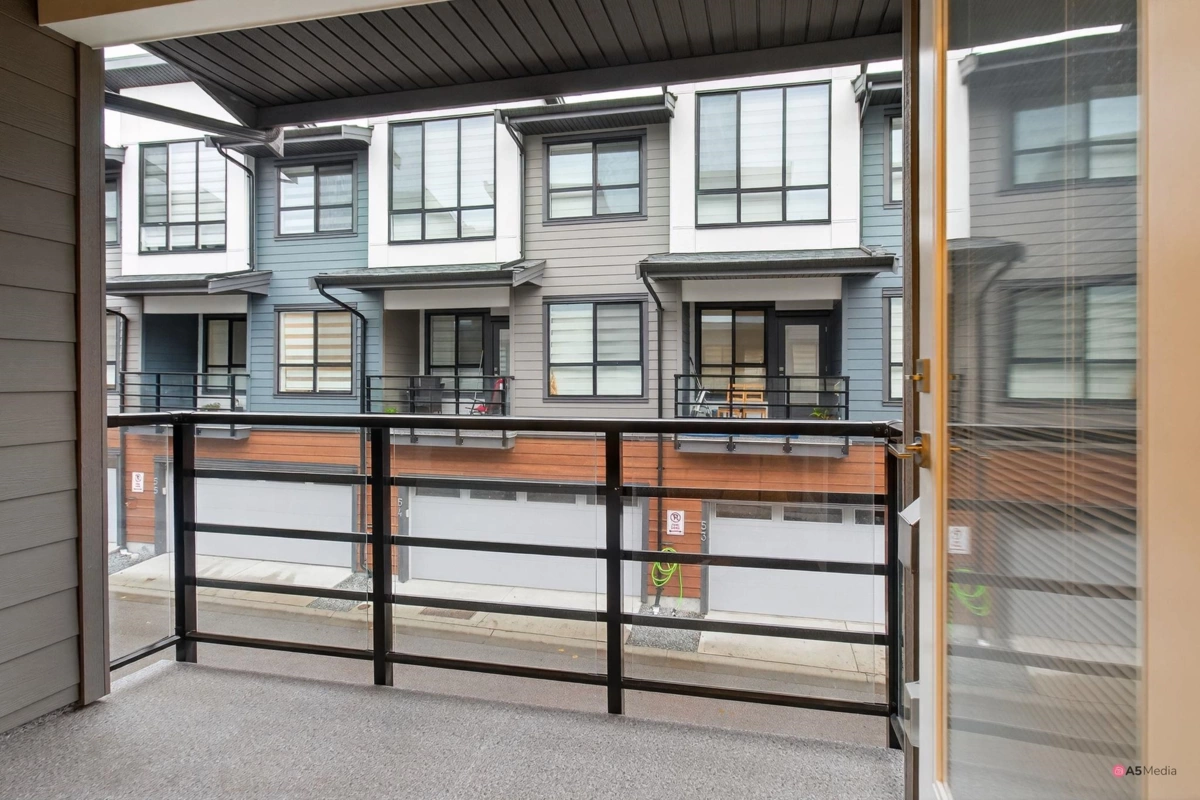 Guest Bathroom Photo of 48 7177 194a Street, Surrey, BC