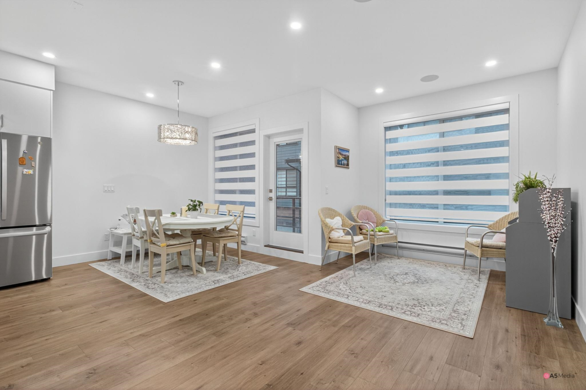 Kitchen Photo of 48 7177 194a Street, Surrey, BC