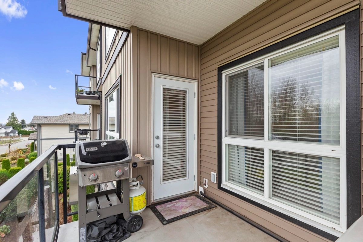 Laundry Room Photo of A216 33755 7 Avenue, Mission, BC