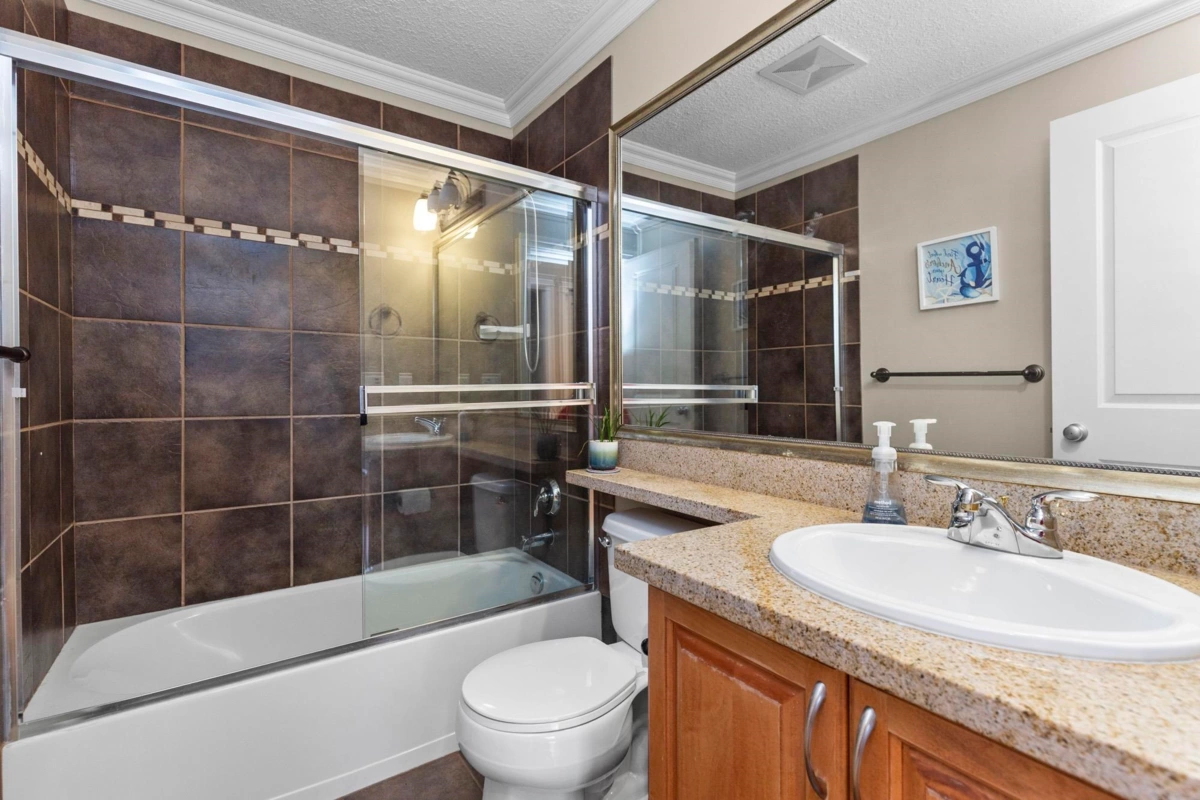 Loft / Bonus Room Photo of A216 33755 7 Avenue, Mission, BC