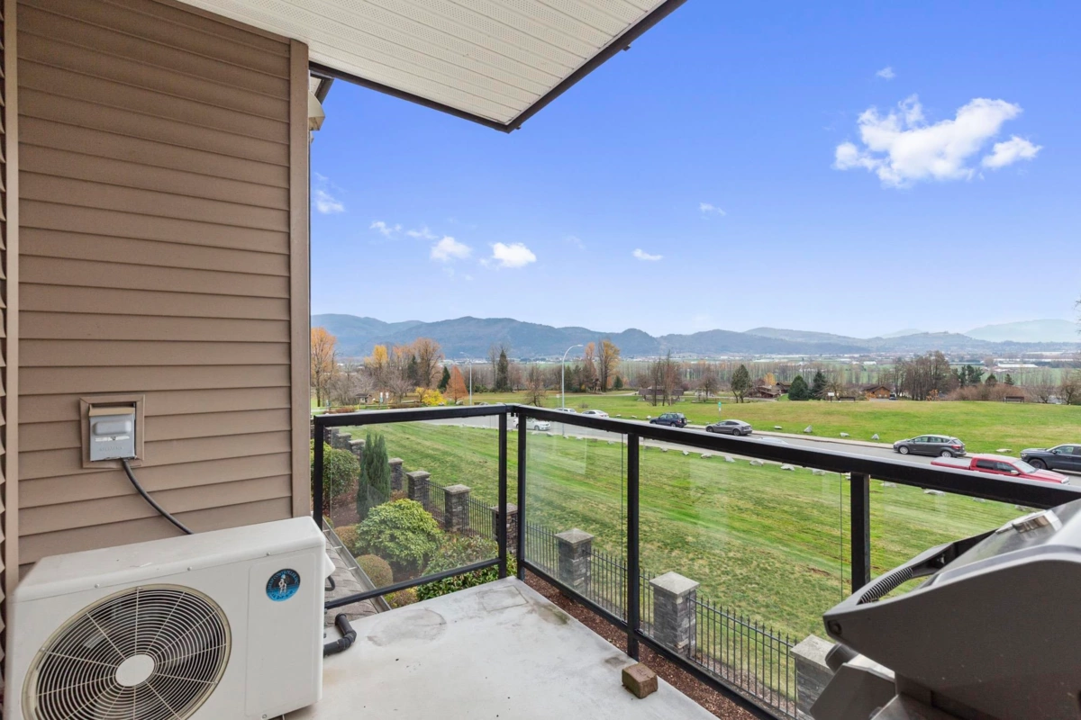 Mudroom Photo of A216 33755 7 Avenue, Mission, BC