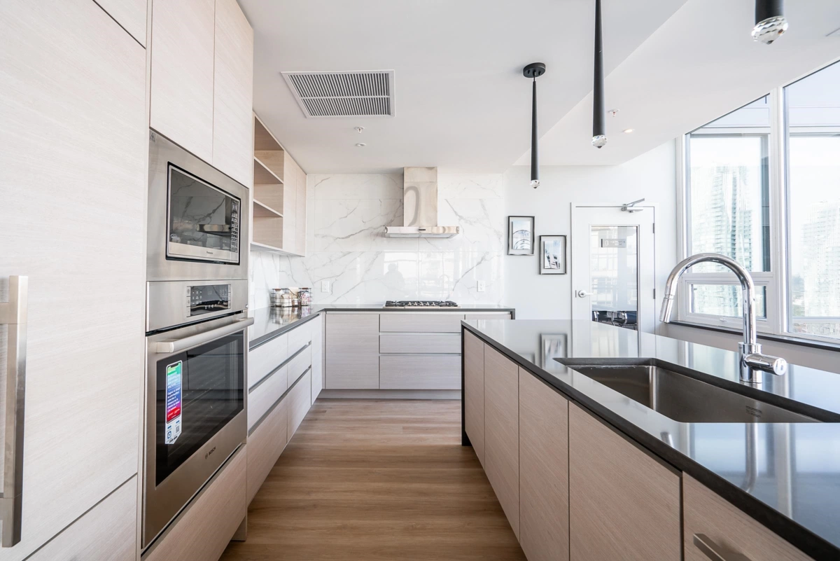 Backyard Photo of 2901 823 Carnarvon Street, New Westminster, BC