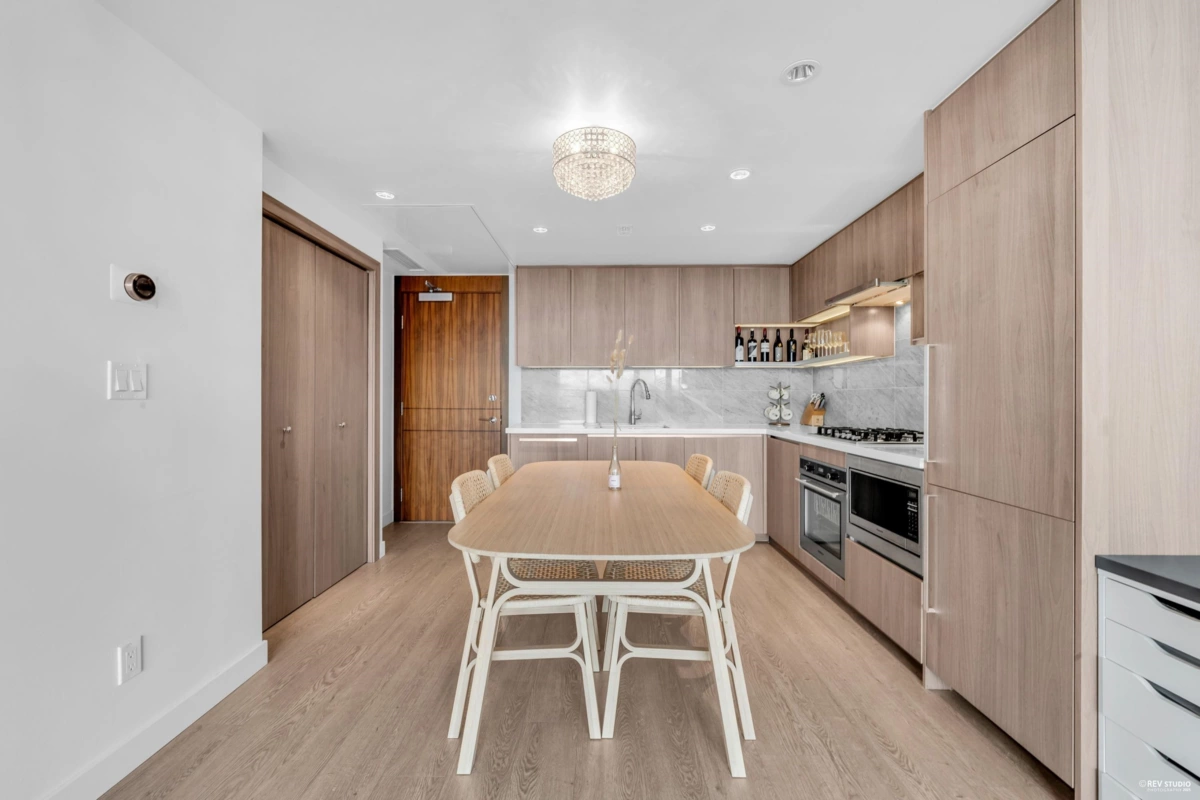 Breakfast Nook Photo of 3308 6538 Nelson Avenue, Burnaby, BC