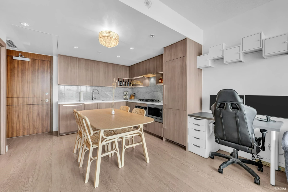 Primary Bathroom Photo of 3308 6538 Nelson Avenue, Burnaby, BC