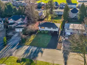 1640 Spray Avenue, Coquitlam, BC, Harbour Place — 3 bed single family residence for sale