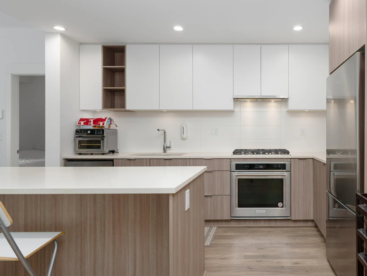 Dining Area Photo of 119 750 Dogwood Street, Coquitlam, BC
