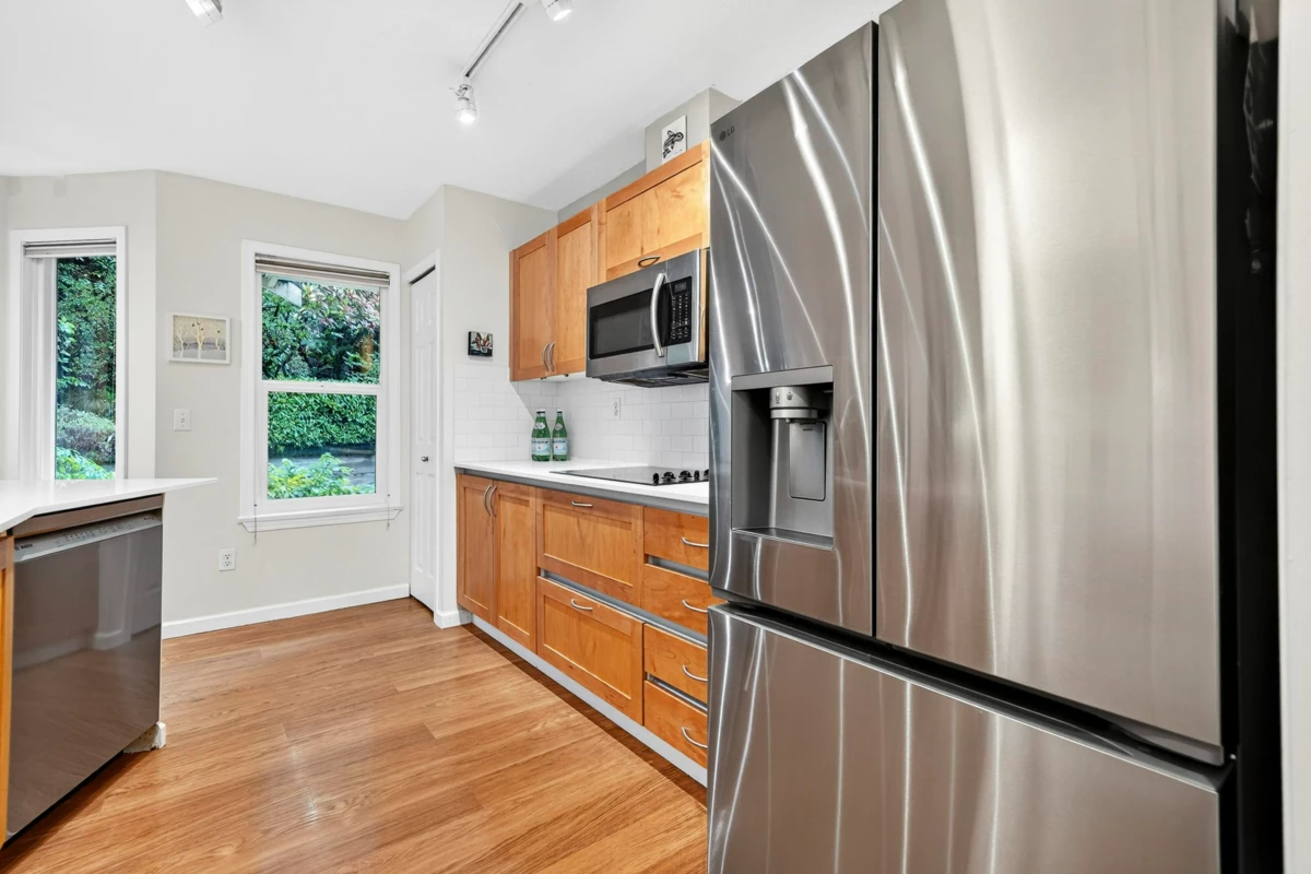 Breakfast Nook Photo of 135 101 Parkside Drive, Port Moody, BC