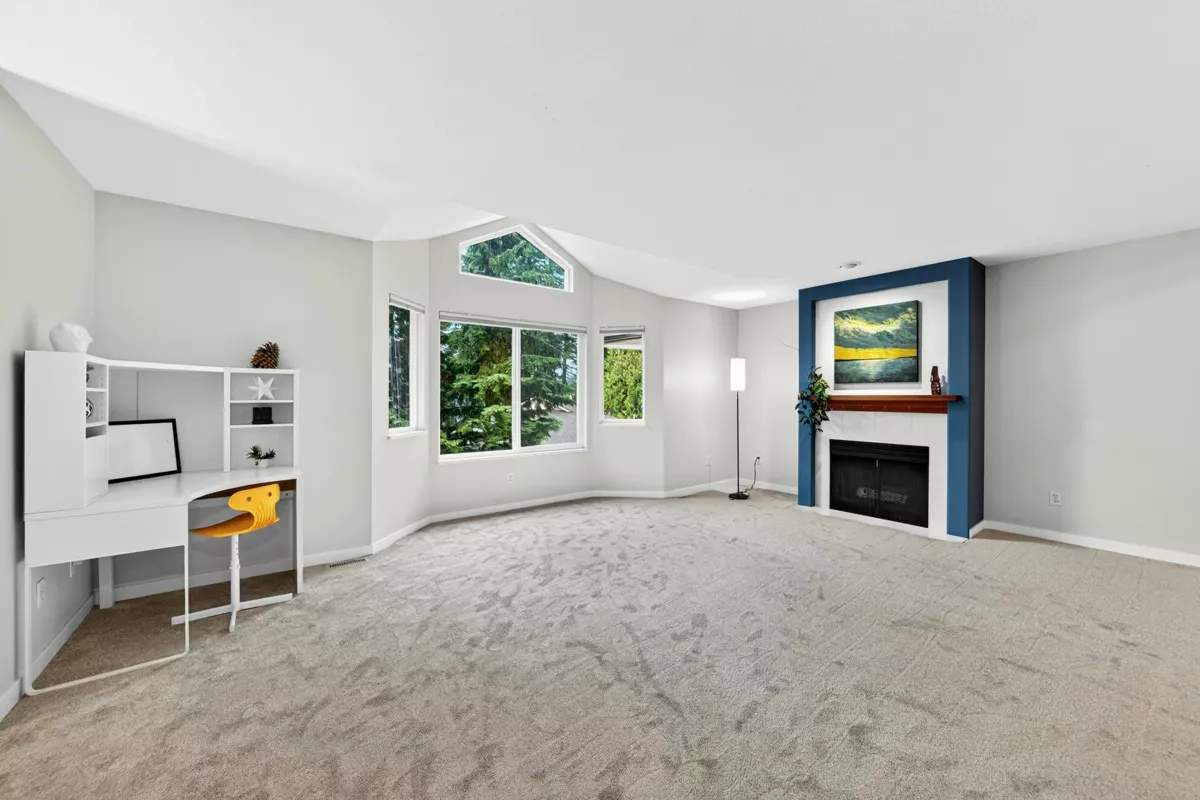 Dining Area Photo of 135 101 Parkside Drive, Port Moody, BC