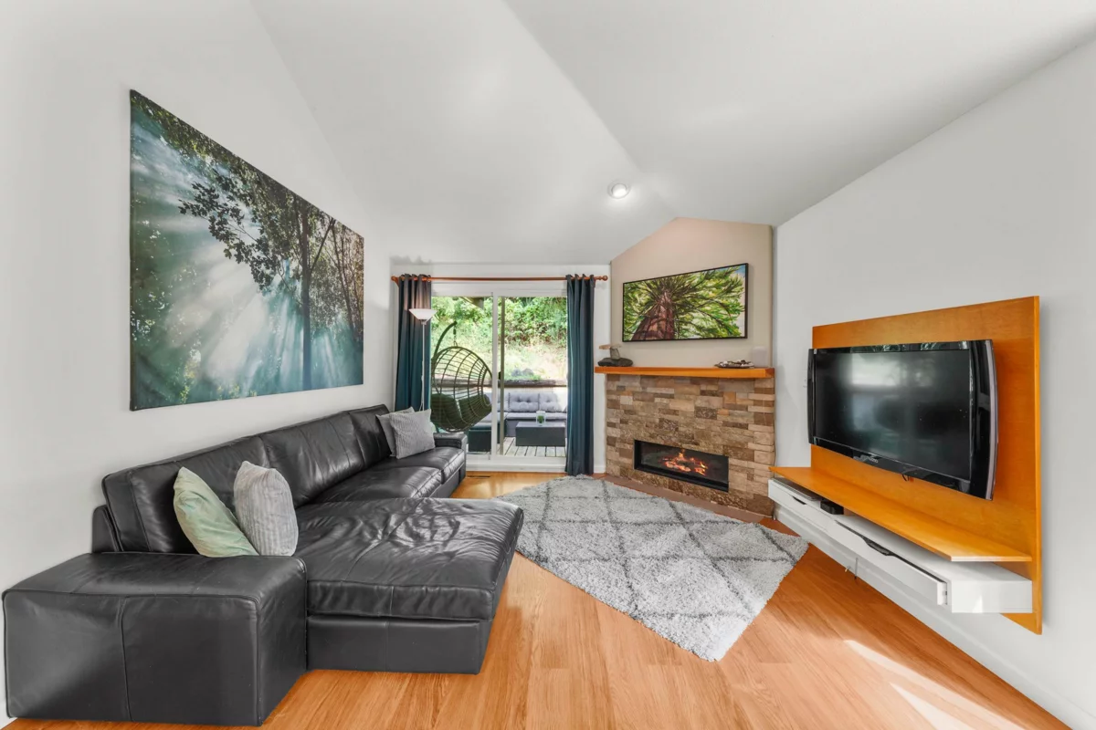 Guest Bathroom Photo of 135 101 Parkside Drive, Port Moody, BC