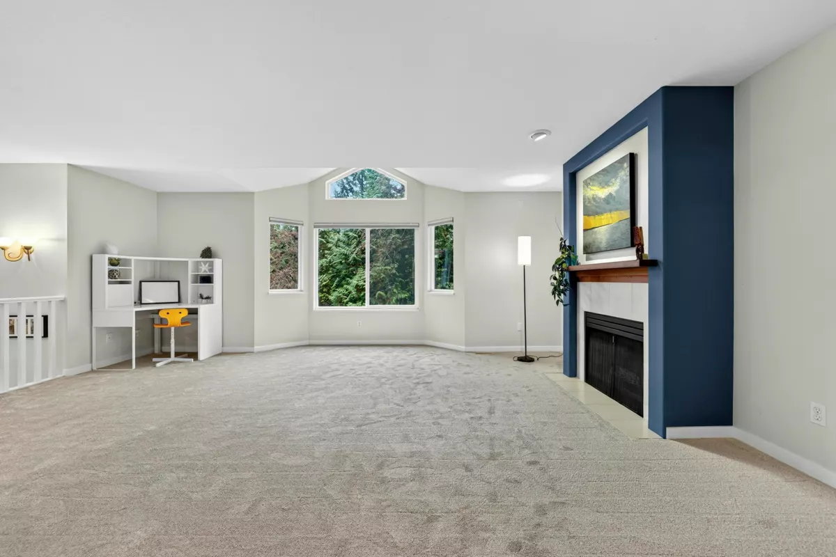 Kitchen Photo of 135 101 Parkside Drive, Port Moody, BC