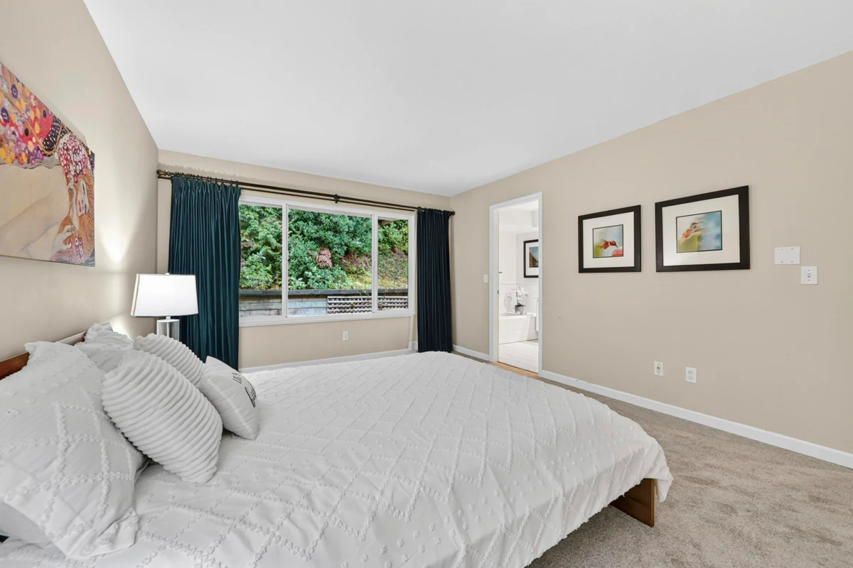 Laundry Room Photo of 135 101 Parkside Drive, Port Moody, BC