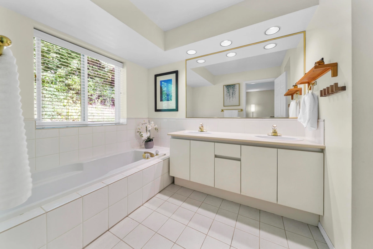 Mudroom Photo of 135 101 Parkside Drive, Port Moody, BC