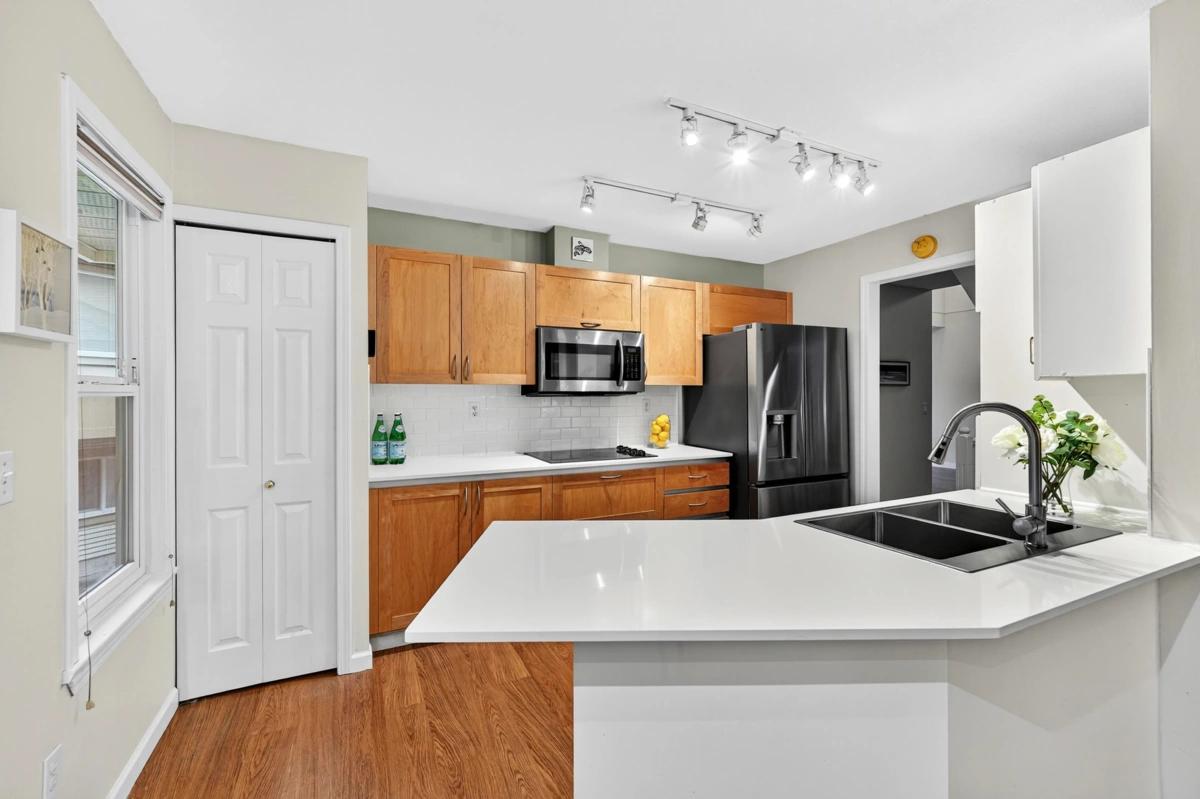 Walk-In Closet Photo of 135 101 Parkside Drive, Port Moody, BC