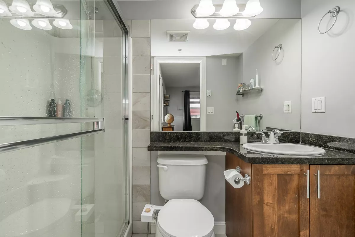 Entry Foyer Photo of 330 5660 201a Street, Langley, BC