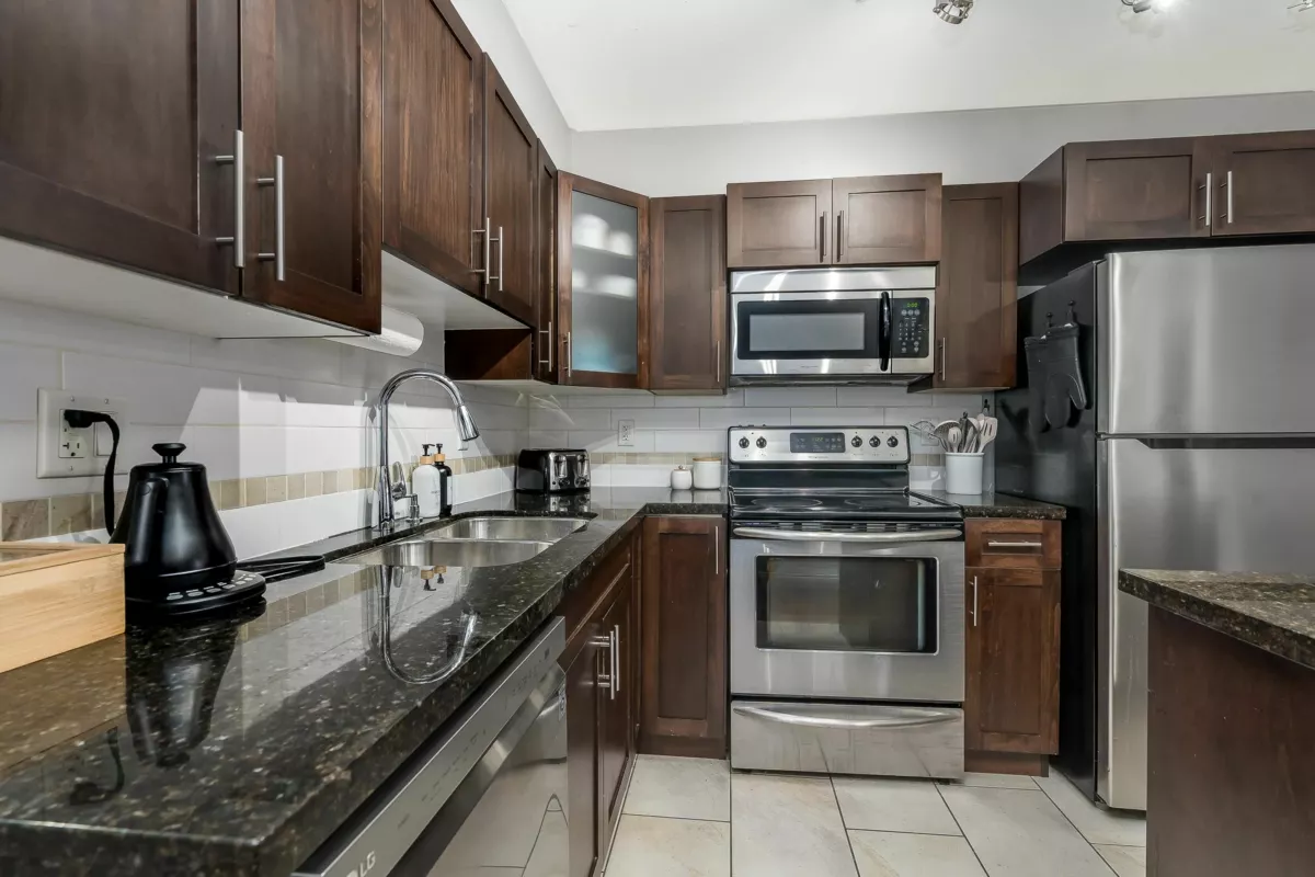 Kitchen Island Photo of 330 5660 201a Street, Langley, BC