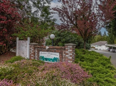 Garden / Landscaping Photo of 13 33123 George Ferguson Way, Abbotsford, BC